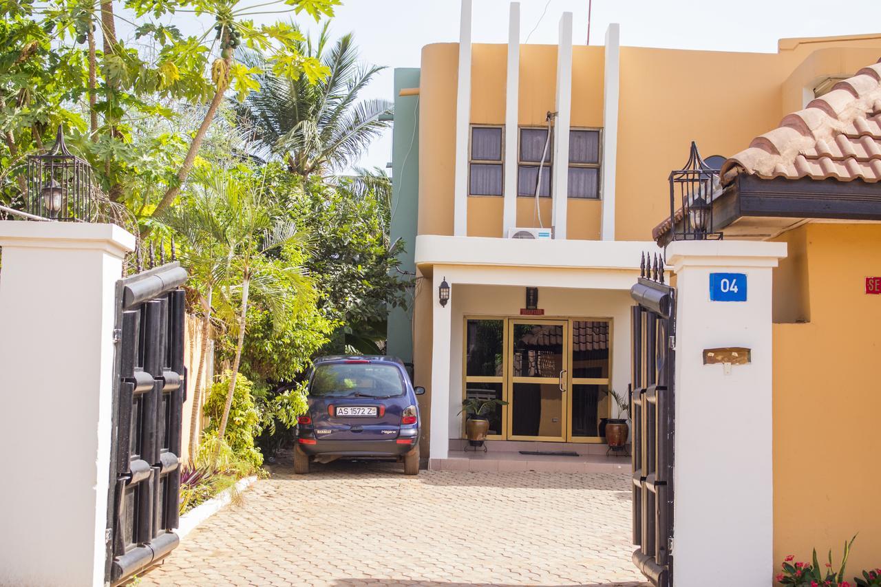 Lovista Hotel North Legon Exterior photo