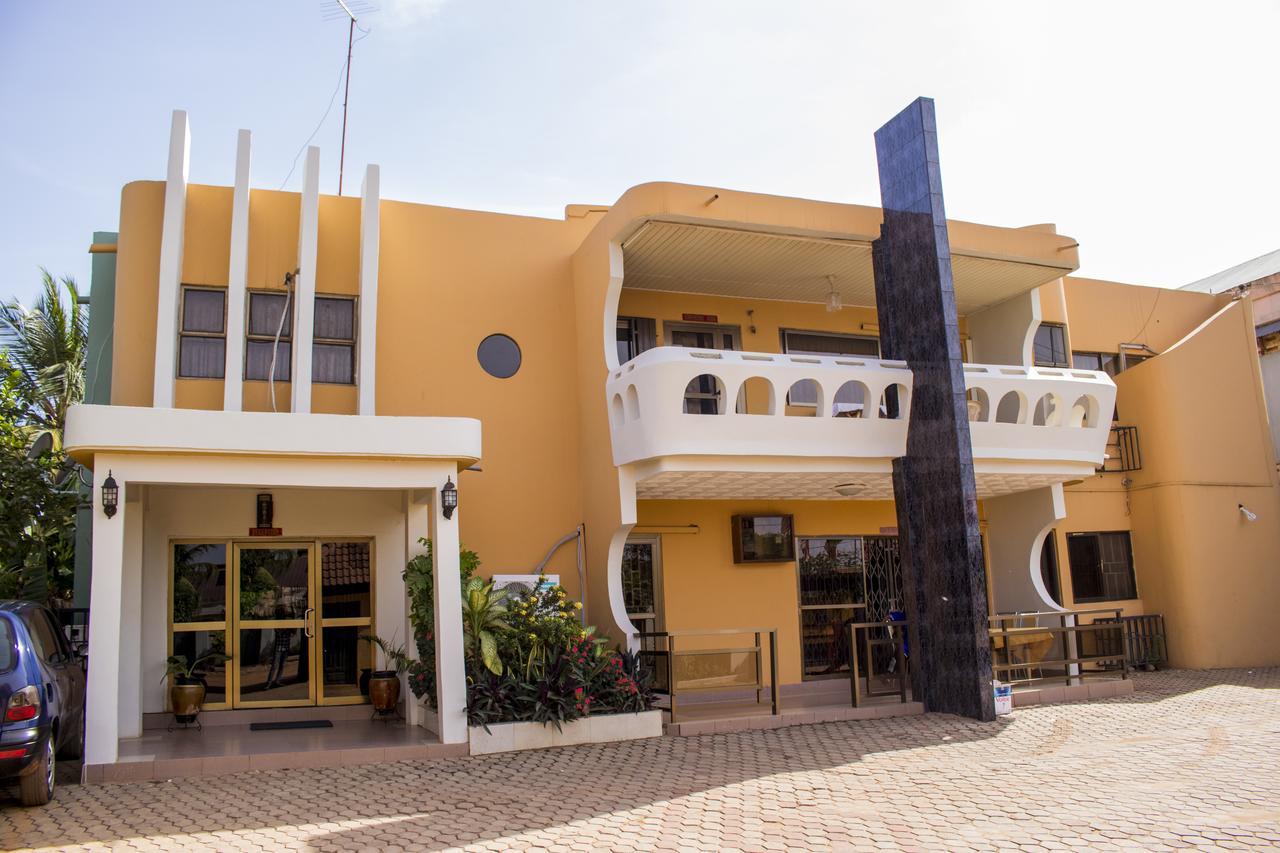 Lovista Hotel North Legon Exterior photo